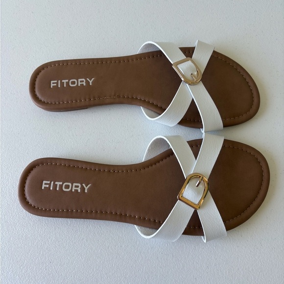 Fitory White Slide Sandals Gold Buckle Size 9 Summer Vacation Beach Cruise - Picture 5 of 9